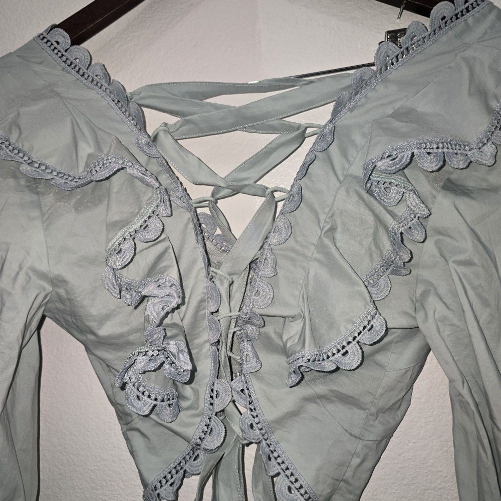 Olivaceous Elegant Lace Trimmed Women's Top Size L - Picture 4 of 6